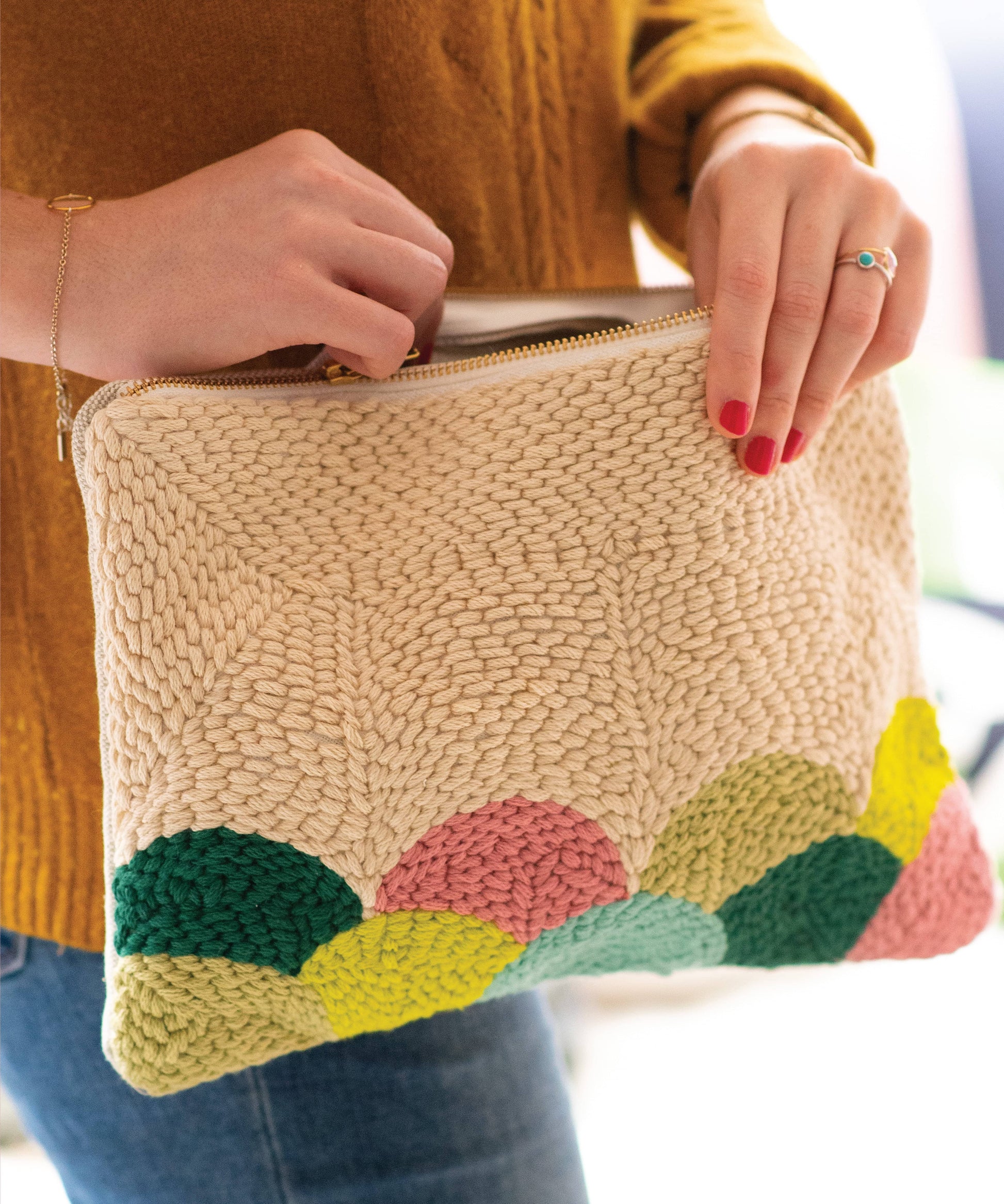 Beginner's Guide to Punch Needle Projects - Fox Chapel Publishing Co.